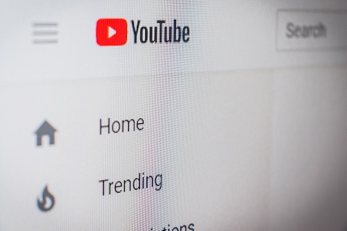 Esborra l'historial de cerques de YouTube