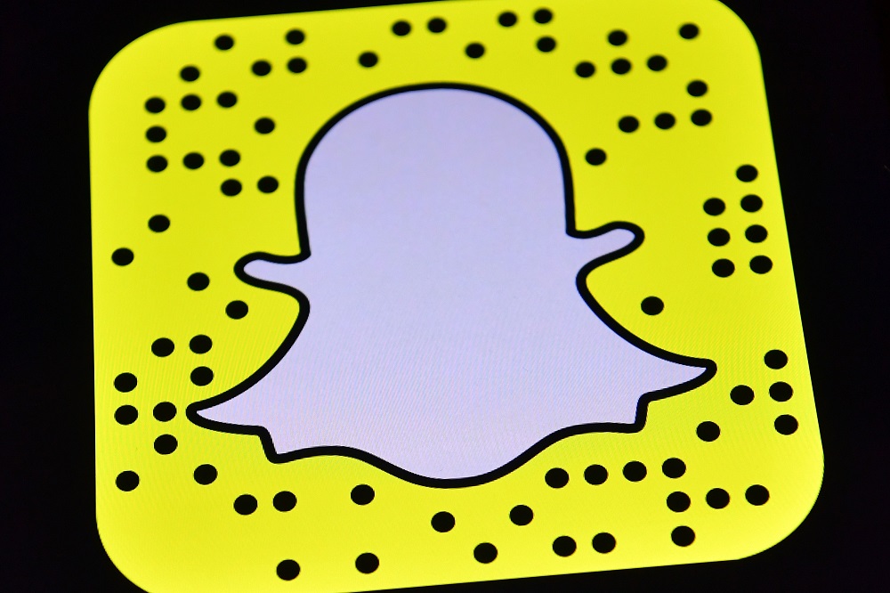 Kuinka luoda bumerangi Snapchatissa